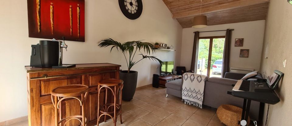 House 5 rooms of 140 m² in Gardonne (24680)