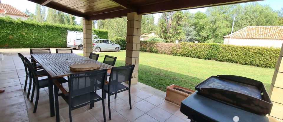 House 5 rooms of 140 m² in Gardonne (24680)