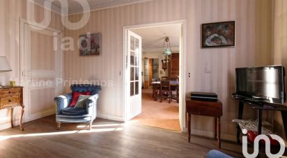 Traditional house 8 rooms of 146 m² in Champagne-sur-Seine (77430)