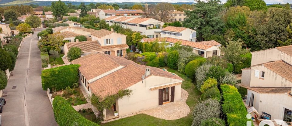 Traditional house 5 rooms of 98 m² in Aix-en-Provence (13540)