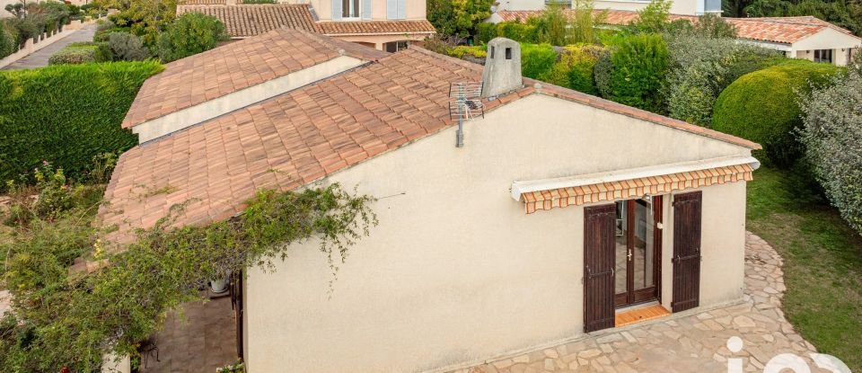 Traditional house 5 rooms of 98 m² in Aix-en-Provence (13540)