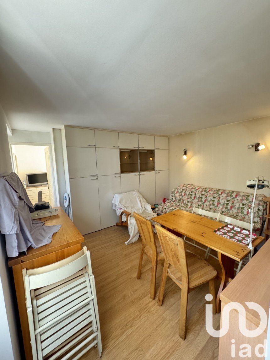 Appartement 2 pièces de 40 m² à Fontainebleau (77300)