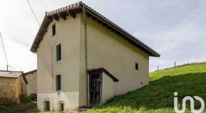 Maison 5 pièces de 90 m² à Marat (63480)