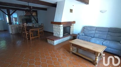 Traditional house 5 rooms of 101 m² in Cabasse (83340)