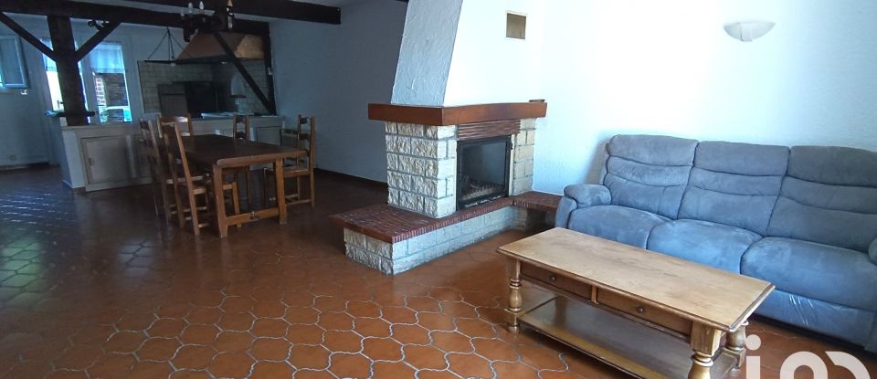 Traditional house 5 rooms of 101 m² in Cabasse (83340)