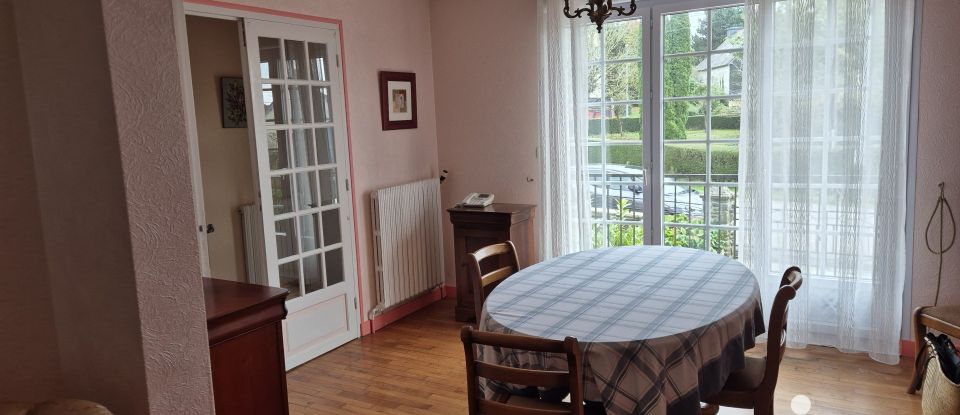 Traditional house 4 rooms of 66 m² in Maël-Carhaix (22340)