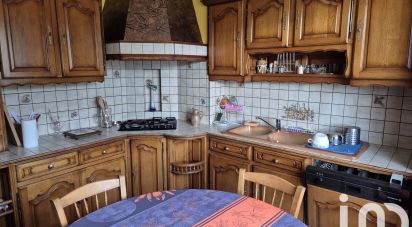 Traditional house 4 rooms of 66 m² in Maël-Carhaix (22340)