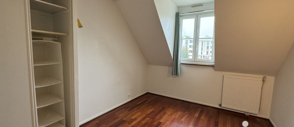 Apartment 2 rooms of 45 m² in Massy (91300)