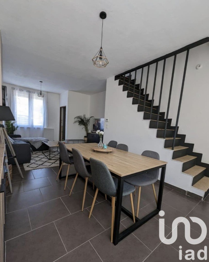 Maison 5 pièces de 82 m² à Berlaimont (59145)