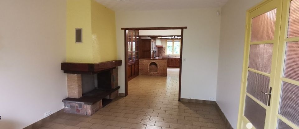 House 6 rooms of 120 m² in Béthune (62400)