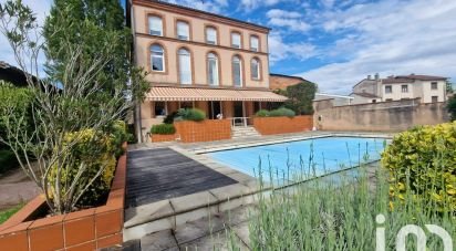 Maison 9 pièces de 380 m² à Castelsarrasin (82100)