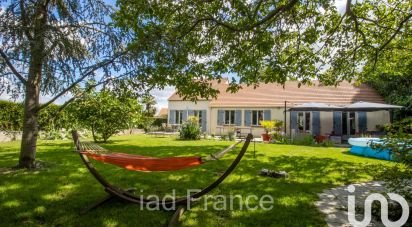 House 9 rooms of 176 m² in Beynes (78650)