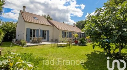 House 9 rooms of 176 m² in Beynes (78650)