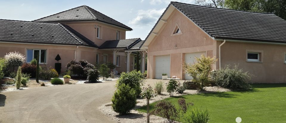 Maison 4 pièces de 208 m² à Monthureux-sur-Saône (88410)