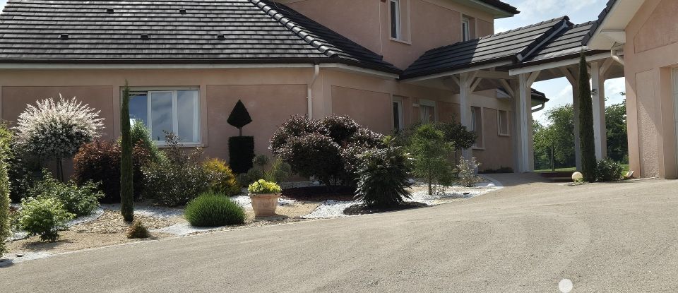 Maison 4 pièces de 208 m² à Monthureux-sur-Saône (88410)