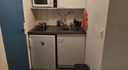 Studio 1 room of 19 m² in Toulon (83000)