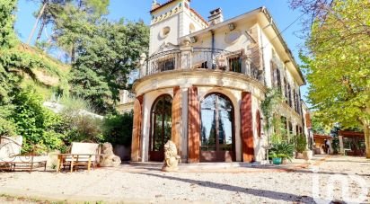 Domaine 8 pièces de 426 m² à Aix-en-Provence (13090)