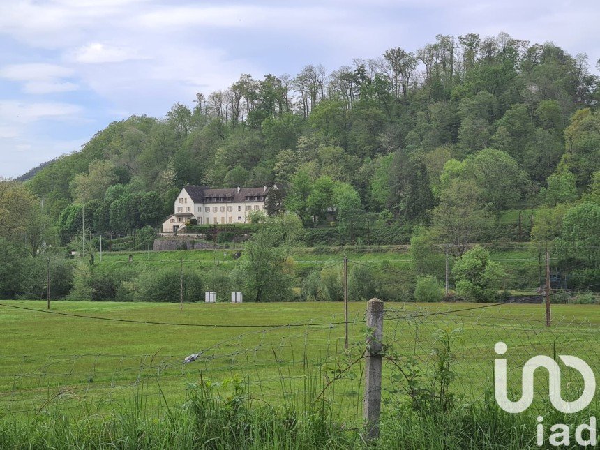 Maison 55 pièces de 1 220 m² à Lourdes (65100)