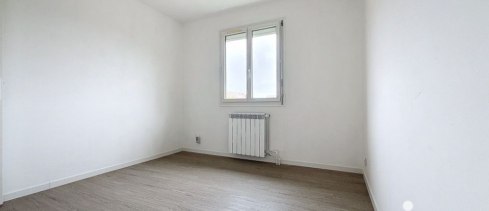 Maison traditionnelle 4 pièces de 82 m² à Breuillet (91650)