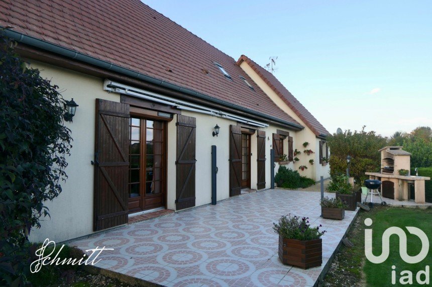 Traditional house 7 rooms of 149 m² in Le Bosc du Theil (27370)