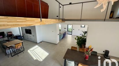 Mas 5 rooms of 214 m² in Plan-d'Orgon (13750)