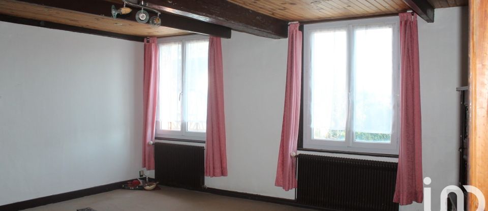 House 4 rooms of 90 m² in Équemauville (14600)