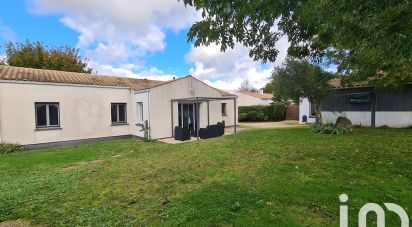 Traditional house 4 rooms of 110 m² in Vérines (17540)