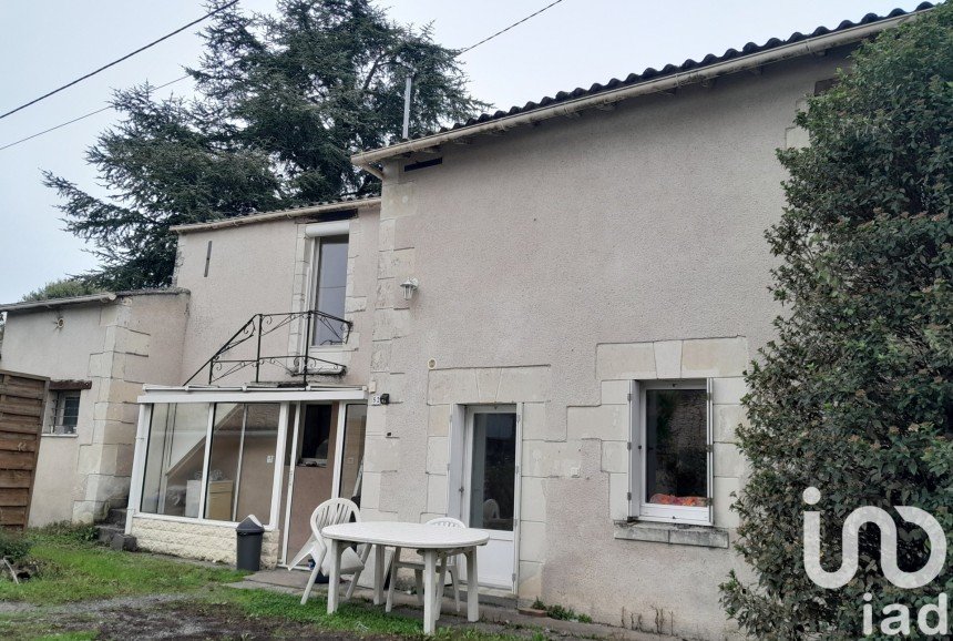 Maison 3 pièces de 110 m² à Vaudelnay (49260)