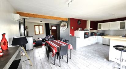 House 5 rooms of 90 m² in Auneau-Bleury-Saint-Symphorien (28700)