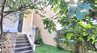 House 4 rooms of 80 m² in Poissy (78300)