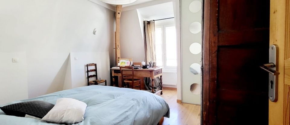 Apartment 4 rooms of 90 m² in Chambéry (73000)