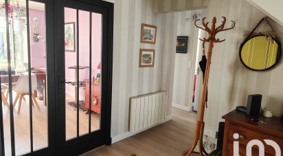 House 6 rooms of 196 m² in Jouars-Pontchartrain (78760)