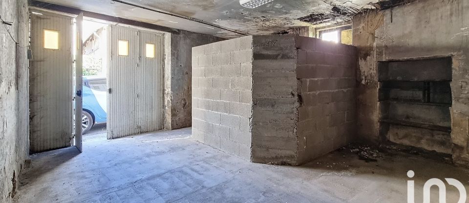 Immeuble de 157 m² à Bourbon-l'Archambault (03160)