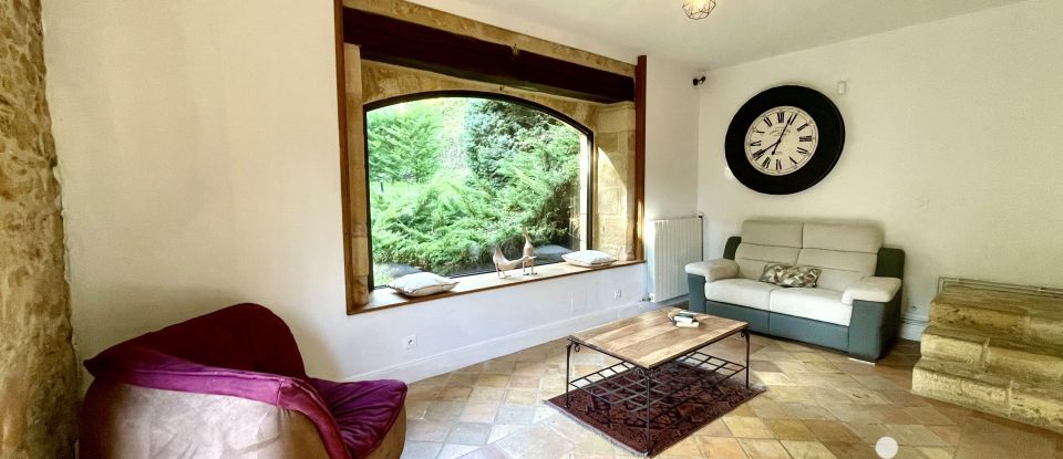 Mansion 6 rooms of 180 m² in Sarlat-la-Canéda (24200)