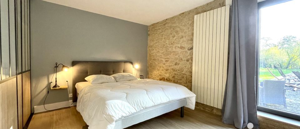 Mansion 6 rooms of 180 m² in Sarlat-la-Canéda (24200)