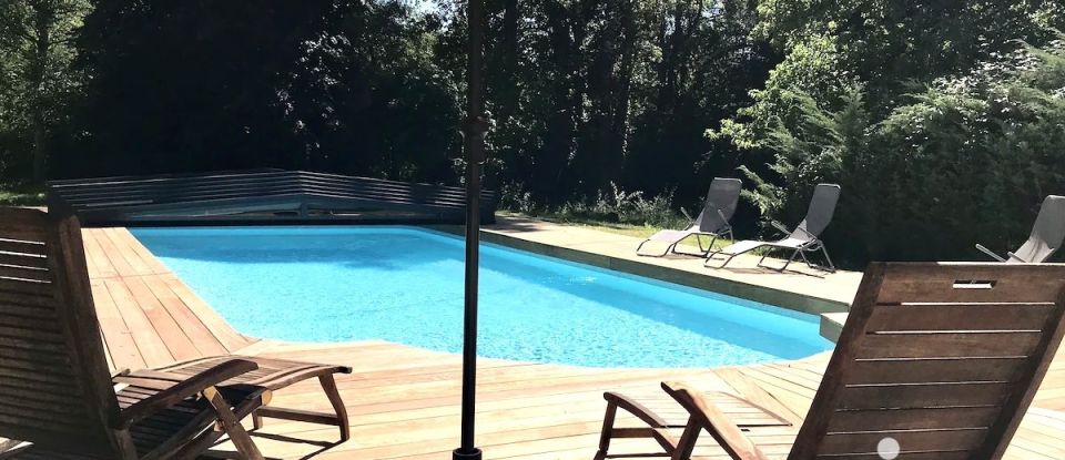 Mansion 6 rooms of 180 m² in Sarlat-la-Canéda (24200)