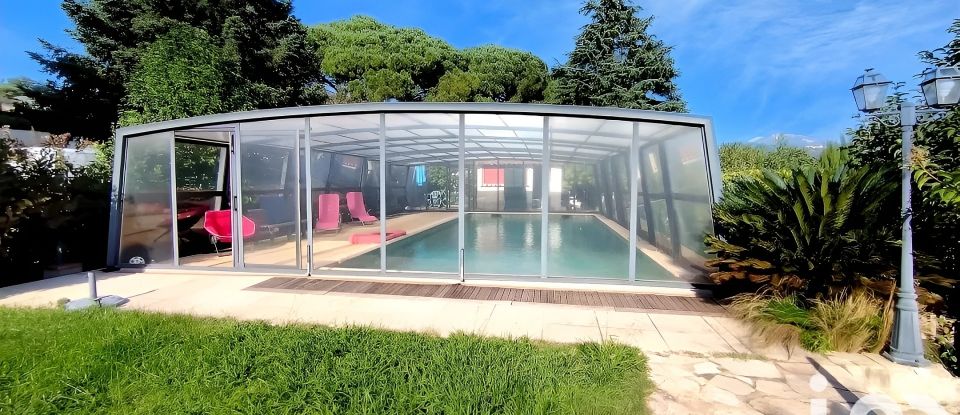 Maison 5 pièces de 100 m² à Grasse (06130)