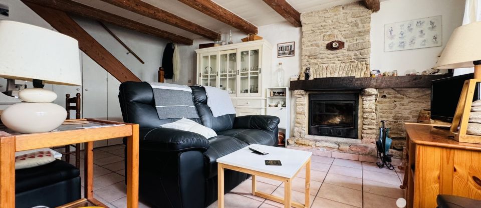 House 4 rooms of 65 m² in Les Portes-en-Ré (17880)