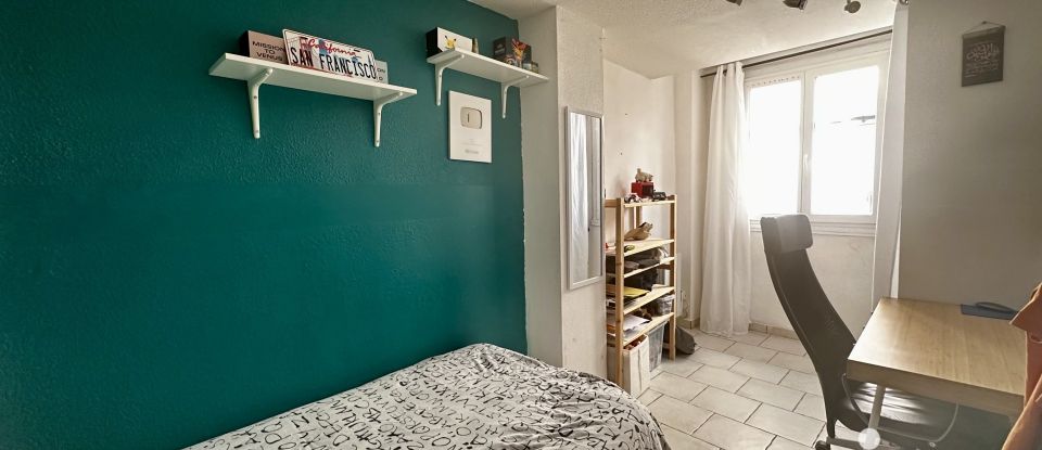 Maison 4 pièces de 90 m² à Rousset (13790)