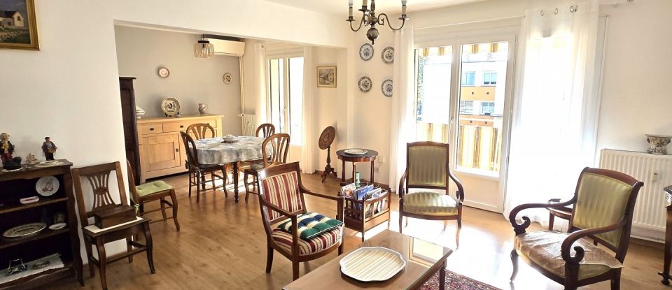 Apartment 5 rooms of 94 m² in Salon-de-Provence (13300)