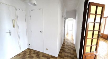 Appartement 4 pièces de 84 m² à Salon-de-Provence (13300)