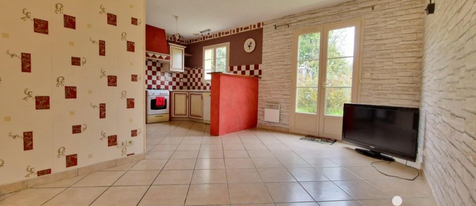 House 4 rooms of 72 m² in Torcé-en-Vallée (72110)