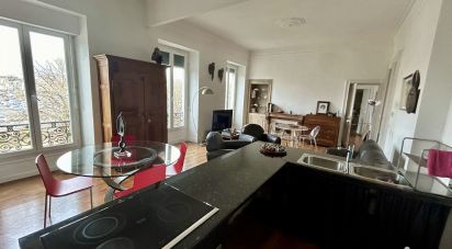 Apartment 3 rooms of 83 m² in Pau (64000)