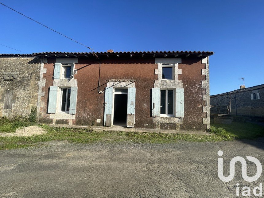 Maison 2 pièces de 41 m² à Tanzac (17260)