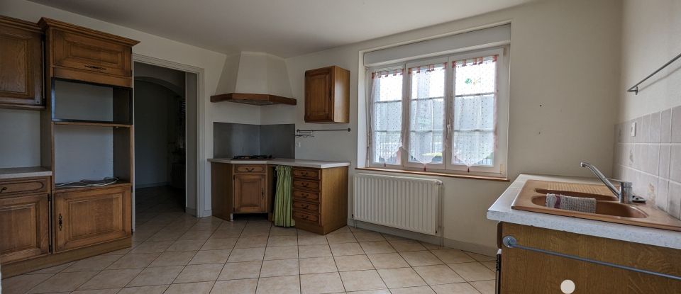 Maison 4 pièces de 130 m² à Blesmes (02400)