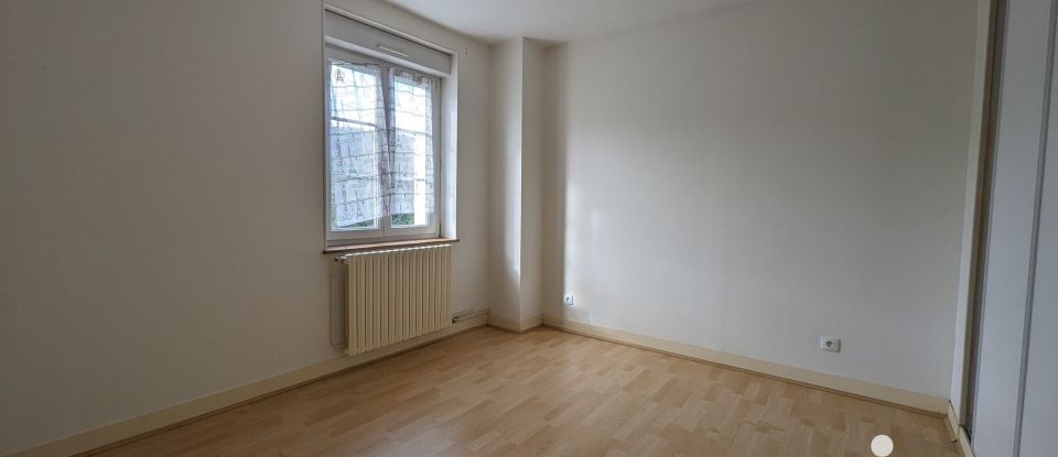 Maison 4 pièces de 130 m² à Blesmes (02400)