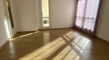 Apartment 3 rooms of 60 m² in Avon (77210)