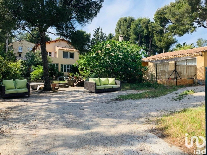 Traditional house 6 rooms of 130 m² in Ensuès-la-Redonne (13820)