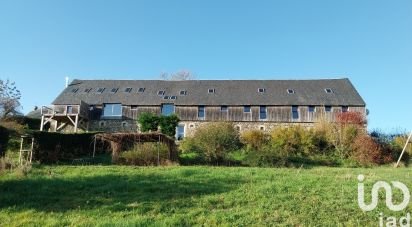 Lodge 18 rooms of 613 m² in La Tour-d'Auvergne (63680)