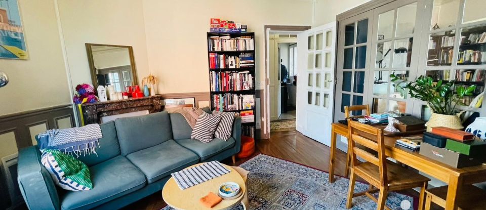 Appartement 3 pièces de 53 m² à Montreuil (93100)